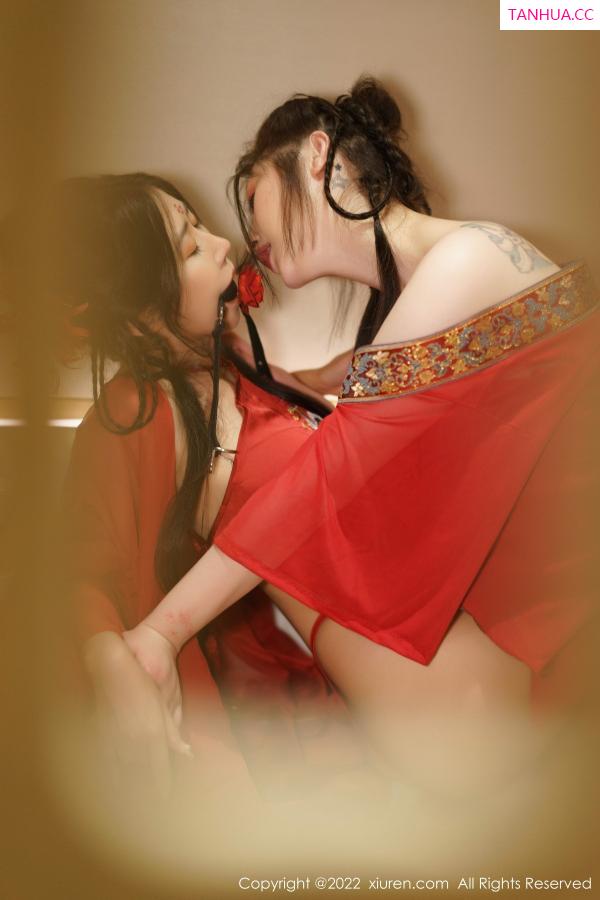 laura阿姣  [XiuRen]高清写真图 2022.12.30 No.6068 laura阿姣＆妲己_Toxic 美臀美腿第43张图片